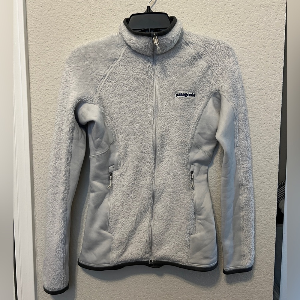 Patagonia women’s R3 jacket size XS
